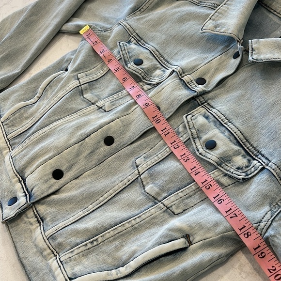 Athleta Double Time Denim Jacket Women’s Small - Picture 13 of 16